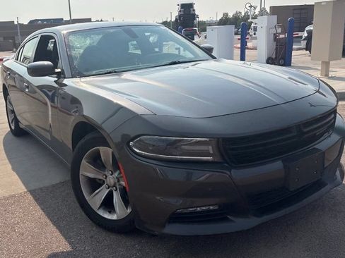 Used 2016 Dodge Charger SXT w/ Navigation & Travel Group RWD image 1