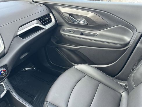 Certified 2023 GMC Terrain SLT image 31