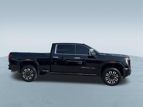 Used 2025 GMC Sierra 2500 Denali Ultimate w/ Max Trailering Package AWD/4WD image 9