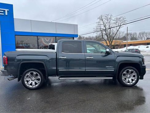 Used 2018 GMC Sierra 1500 Denali w/ Denali Ultimate Package AWD/4WD image 16