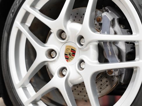 Used 2009 Porsche 911 Carrera RWD image 31
