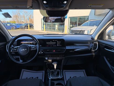 Certified 2024 Kia Seltos S image 23