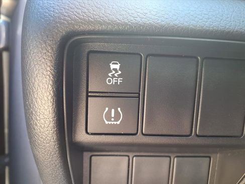 Used 2018 Honda CR-V LX image 21