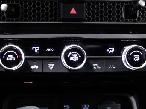 Certified 2025 Honda Civic Sport image 29