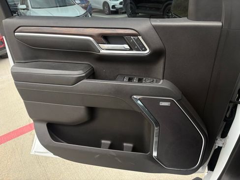 Used 2023 GMC Sierra 1500 SLT w/ SLT Premium Package image 16