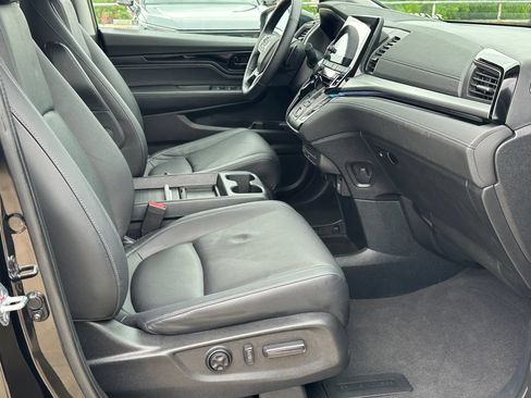 Used 2024 Honda Odyssey Touring image 7