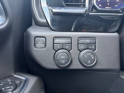Used 2024 Chevrolet Silverado 1500 LT AWD/4WD image 15