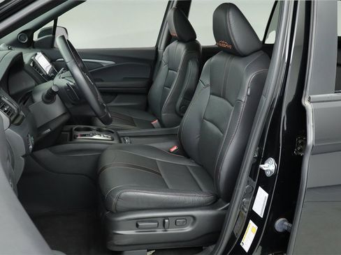 Used 2022 Honda Pilot TrailSport image 11