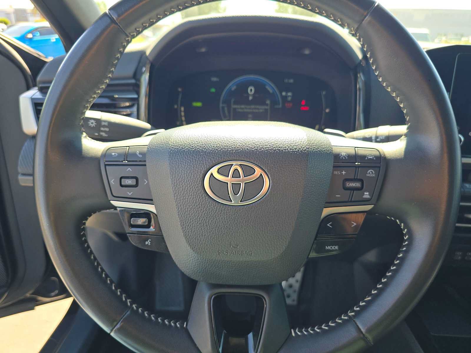Certified 2025 Toyota Camry SE FWD image 22