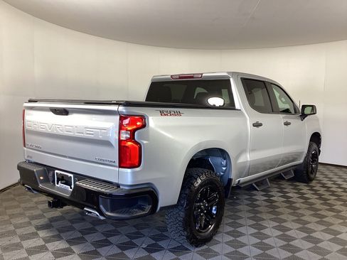 Used 2021 Chevrolet Silverado 1500 Custom Trail Boss AWD/4WD image 2