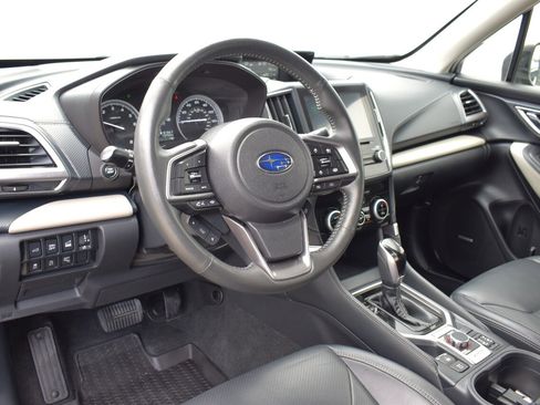 Used 2023 Subaru Forester Limited image 3