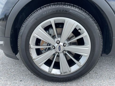 Used 2019 Ford Explorer Limited w/ Class III Trailer Tow Package FWD image 28
