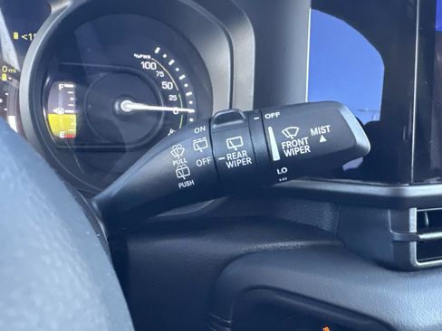 Used 2025 Jeep Wrangler Unlimited Sahara w/ Safety Group image 18