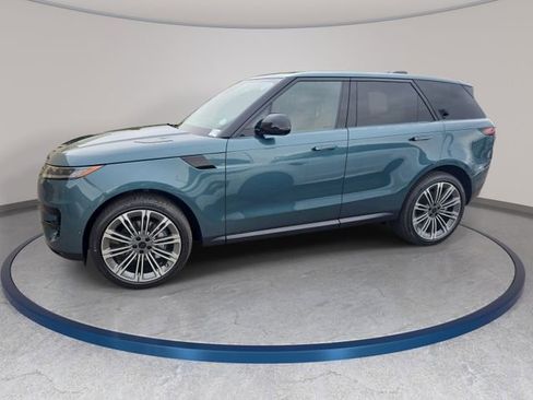 New 2026 Land Rover Range Rover Sport SE AWD/4WD image 8