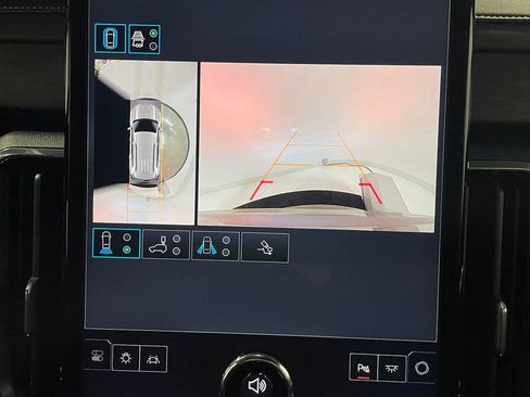 Used 2025 GMC Acadia Elevation image 4