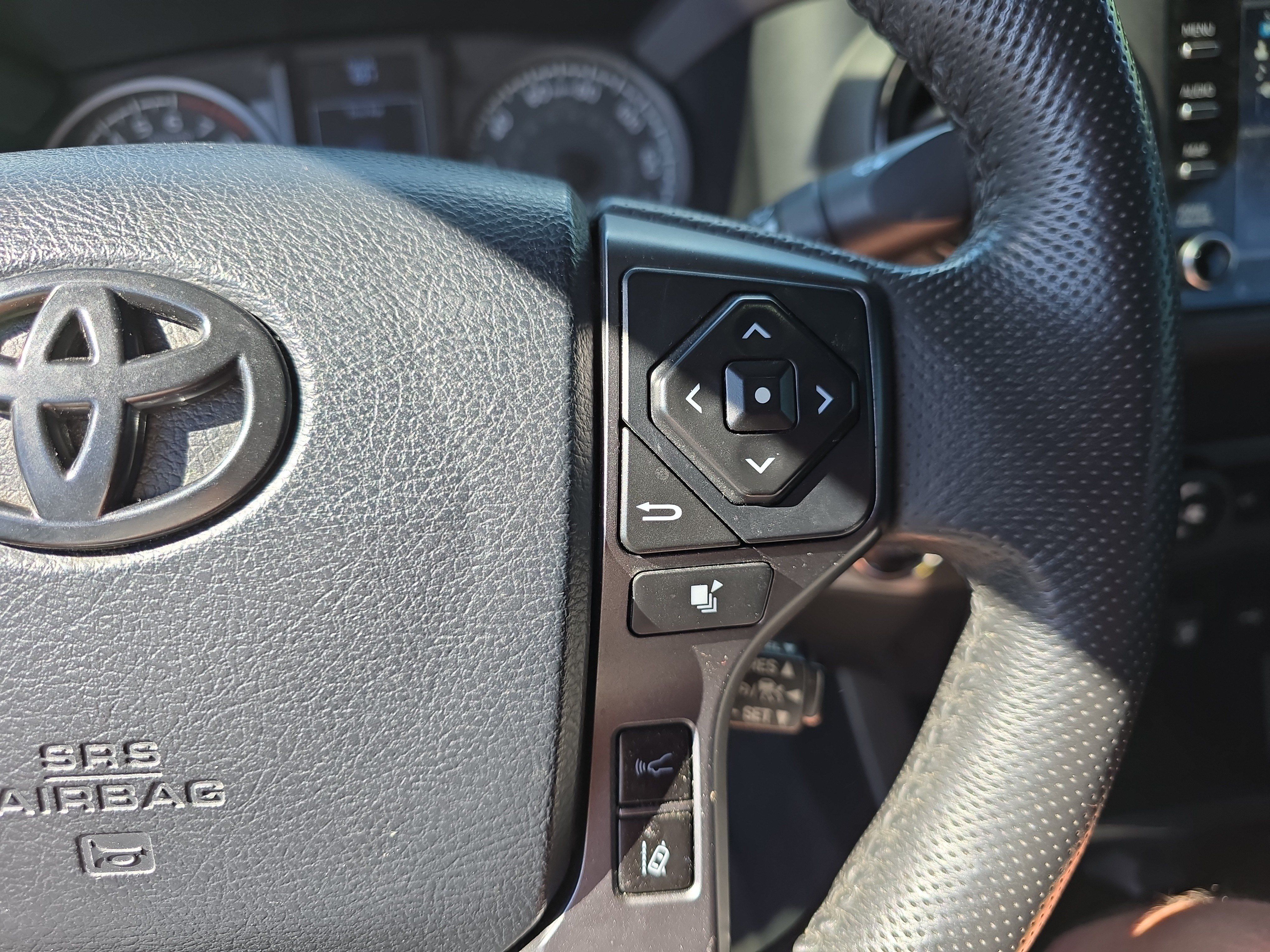 Used 2020 Toyota Tacoma TRD Sport w/ Technology Package AWD/4WD image 23