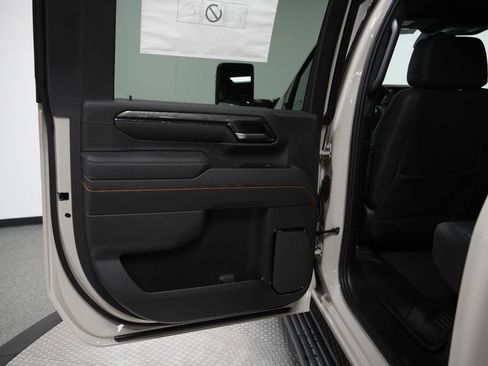 New 2026 GMC Sierra 2500 AT4 w/ AT4 Premium Plus Package image 21