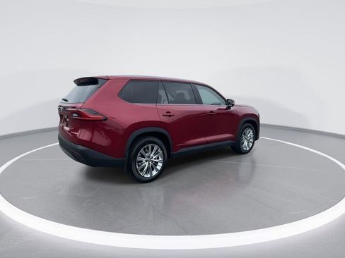 Used 2025 Toyota Grand Highlander AWD image 8