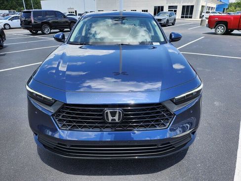 New 2025 Honda Accord EX-L image 2