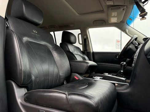 Used 2014 INFINITI QX80 4WD w/ Deluxe Touring Package image 13