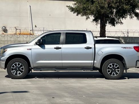 Used 2013 Toyota Tundra CrewMax 5.7L V8 6-Spd AT image 6