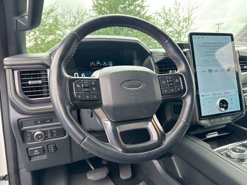 Used 2022 Ford Expedition Max Platinum AWD/4WD image 11