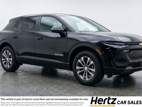 Used 2025 Chevrolet Equinox LT FWD image 1