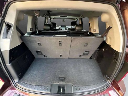 Used 2011 Honda Pilot Touring image 23