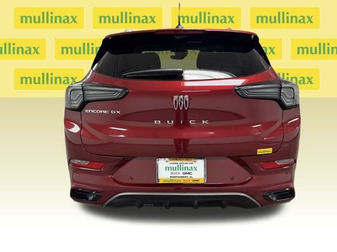 Used 2025 Buick Encore GX Avenir w/ Avenir Technology Package image 17