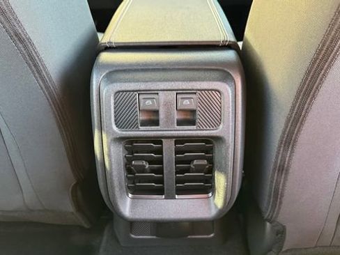 New 2025 Ford Bronco 4-Door AWD/4WD image 15