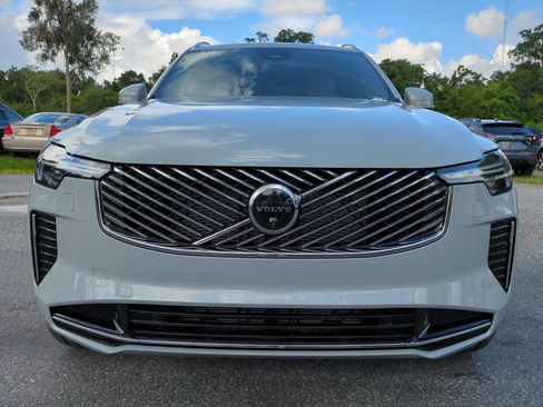 New 2026 Volvo XC90 B6 Plus w/ Protection Package Premier image 9