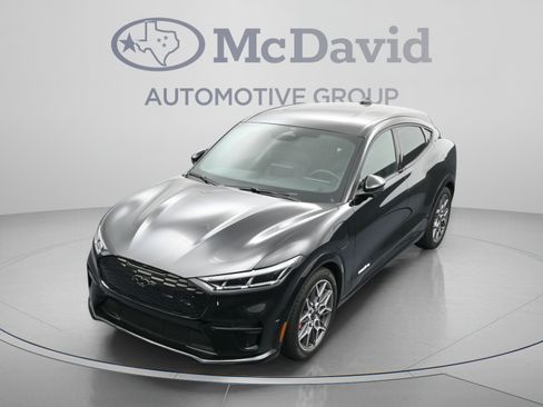 Used 2025 Ford Mustang Mach-E GT AWD/4WD image 35