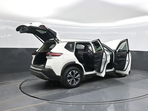 Used 2023 Nissan Rogue SV w/ SV Premium B Package image 46