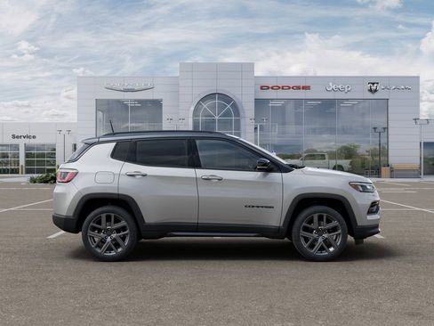 New 2026 Jeep Compass Limited image 21