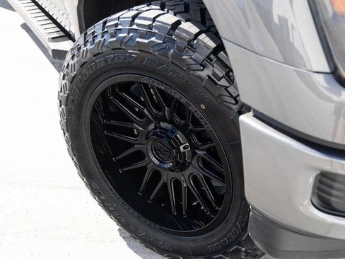 Used 2025 Ford F150 Lariat AWD/4WD image 8