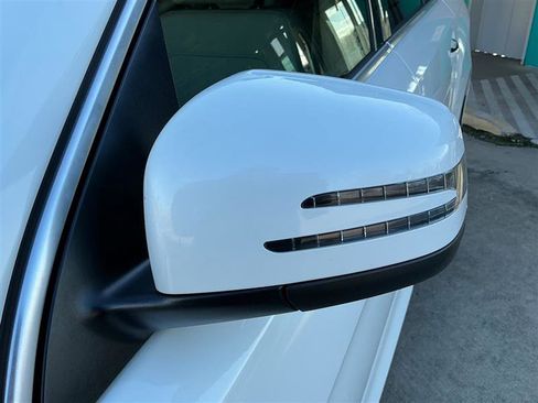 Used 2016 Mercedes-Benz GL 450 4MATIC image 13