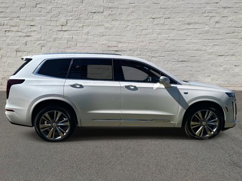 New 2025 Cadillac XT6 Premium Luxury w/ Platinum Package image 6