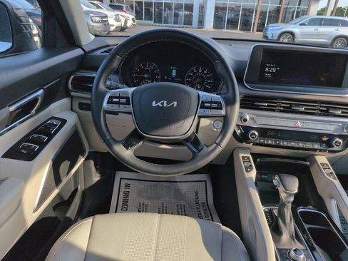 Used 2022 Kia Telluride EX w/ Towing Package AWD/4WD image 13