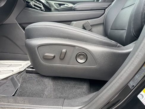 New 2026 Chevrolet Traverse LT w/ LPO, Floor Liner Package FWD image 22