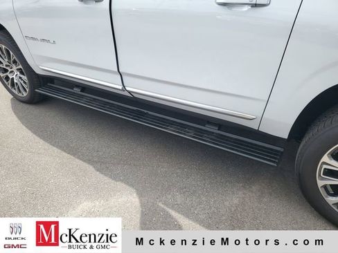 New 2026 GMC Yukon XL Denali w/ Denali Reserve Package AWD/4WD image 35