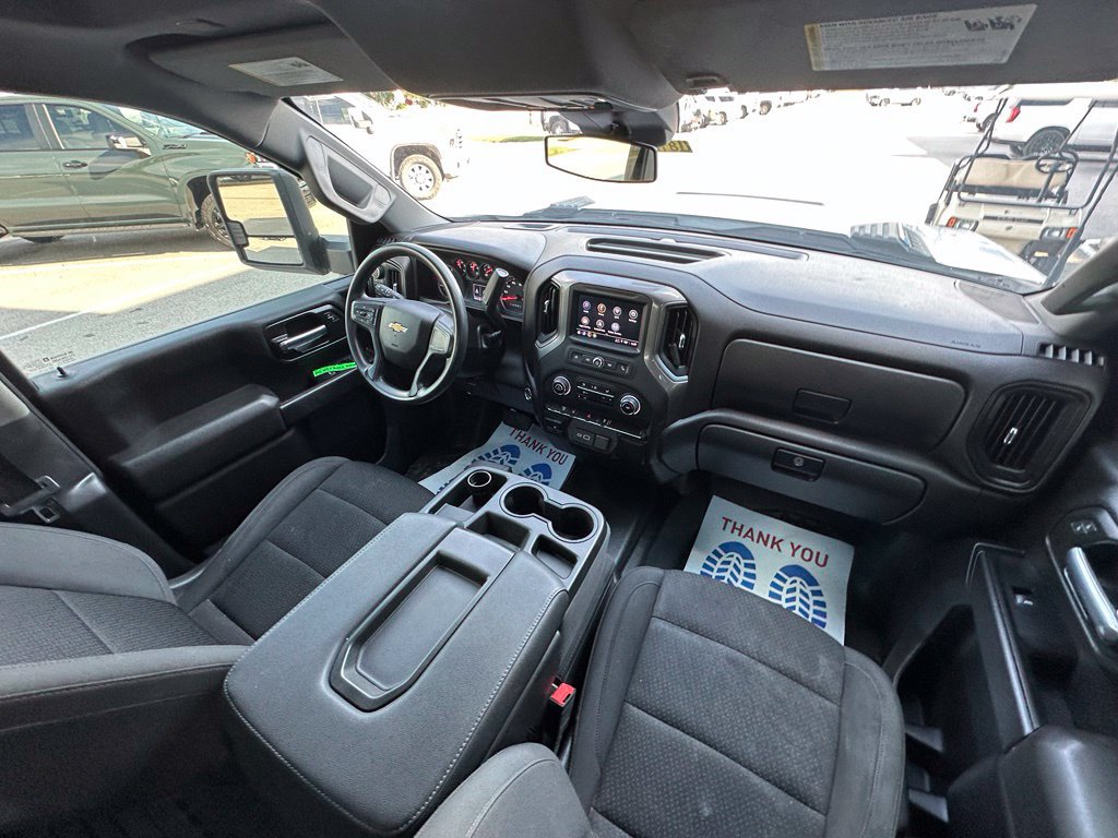 Used 2025 Chevrolet Silverado 3500 W/T AWD/4WD image 9