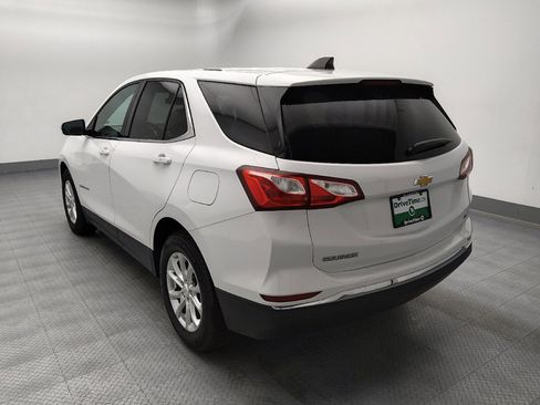 Used 2018 Chevrolet Equinox LT FWD image 5