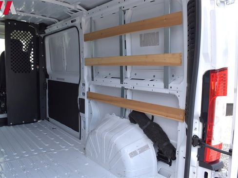 Used 2025 RAM ProMaster 2500 w/ U-Haul Equipment Group image 27