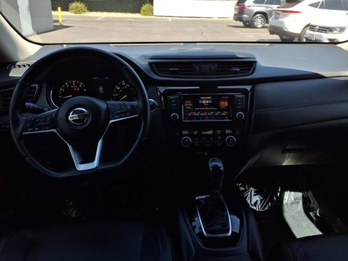 Used 2018 Nissan Rogue SL FWD image 20
