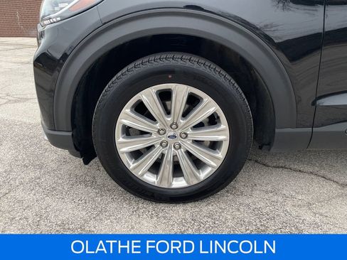 Used 2025 Ford Explorer Platinum w/ LUX Leather Package image 29