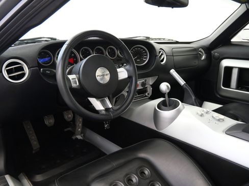 Used 2005 Ford GT image 12