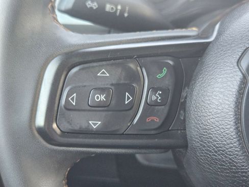 Used 2024 Jeep Wrangler Unlimited AWD/4WD image 30