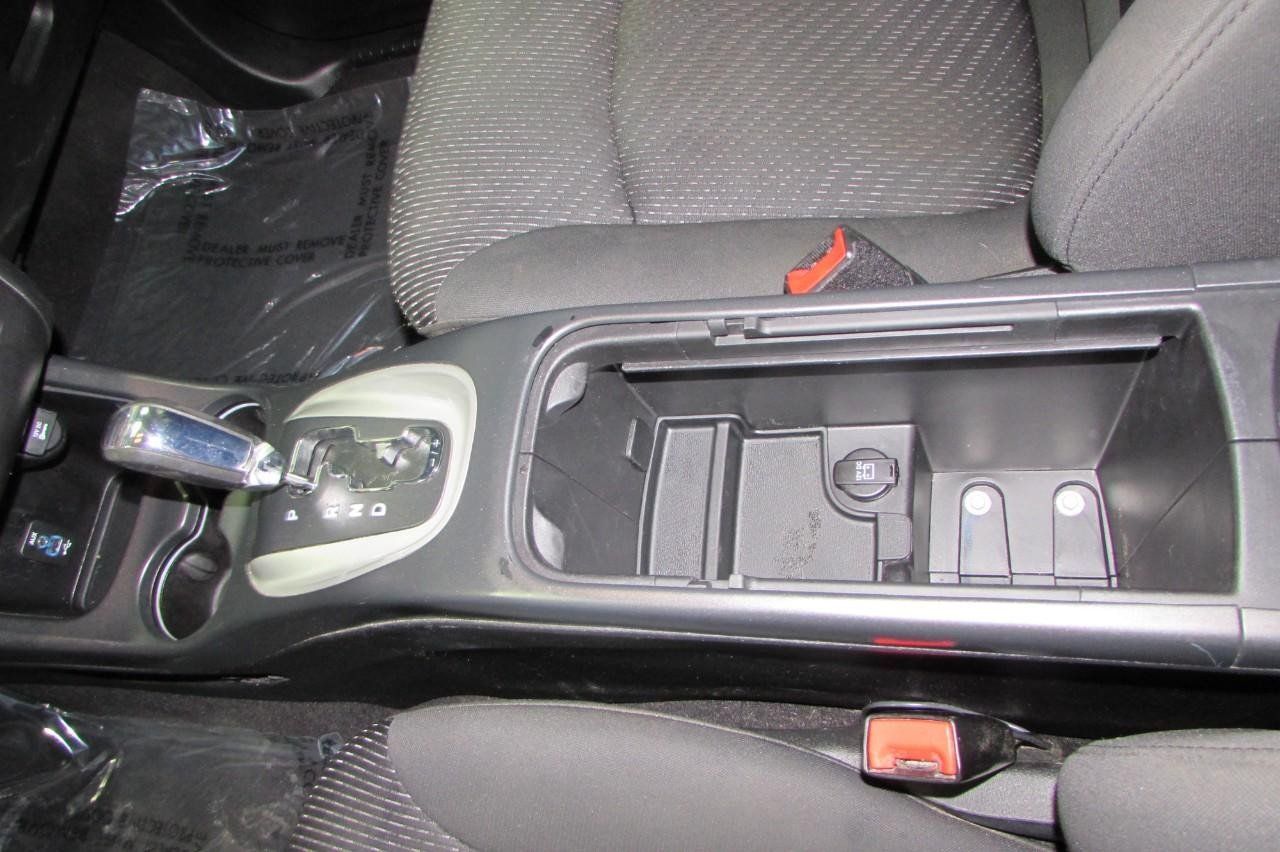 Used 2017 Dodge Journey SE w/ Flexible Seating Group FWD image 22