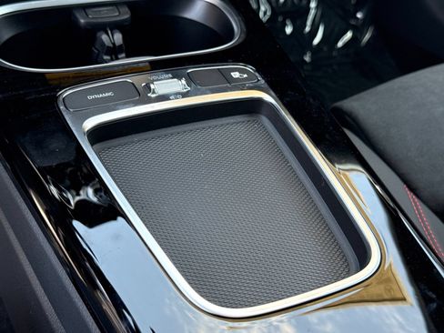Used 2025 Mercedes-Benz CLA 250 image 25