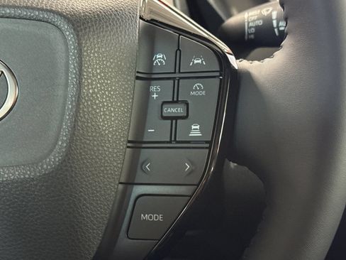 New 2027 Toyota Prius XLE FWD image 29